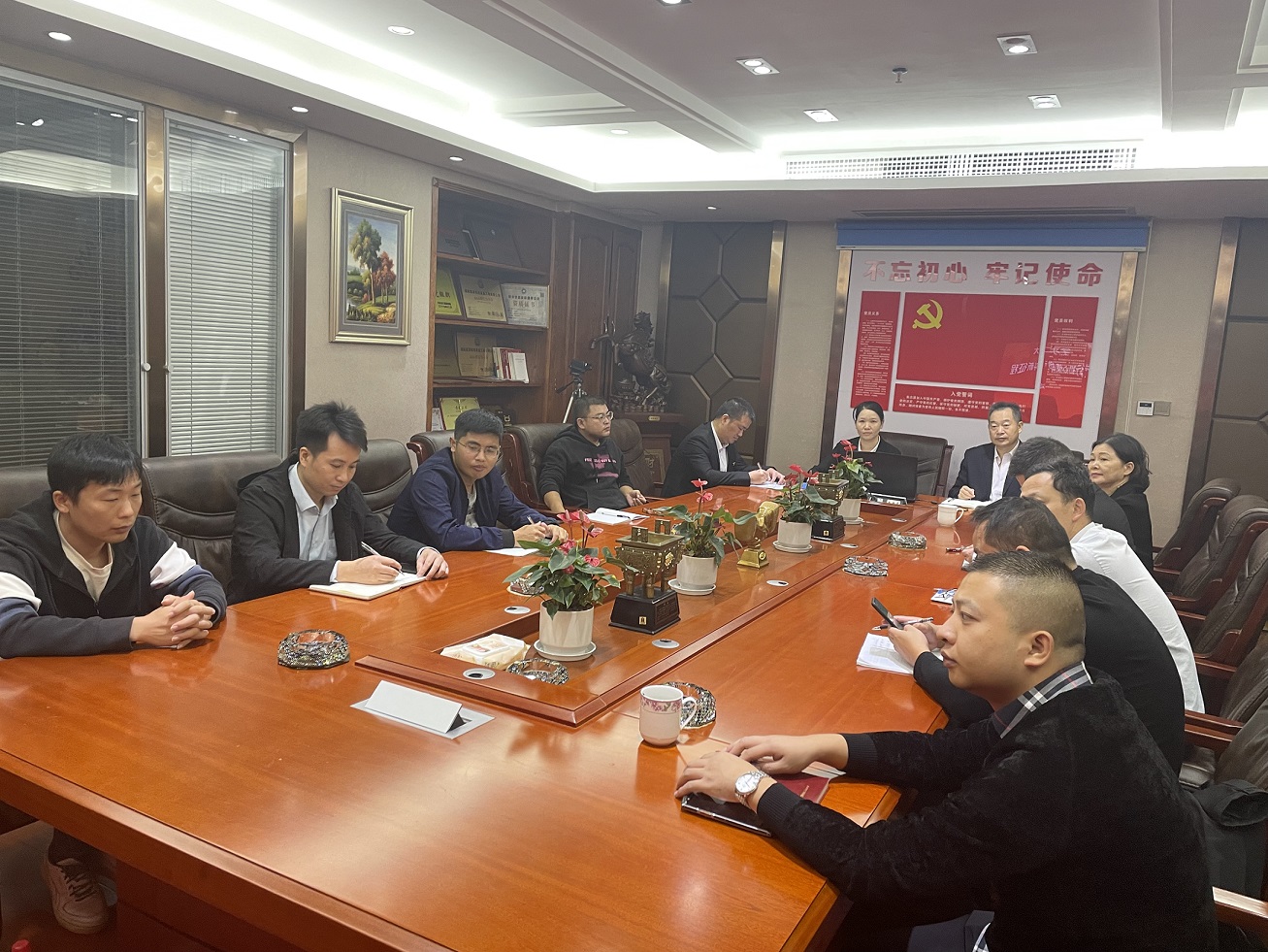 进建二十大心灵，践行初心使命，奋战新的征程