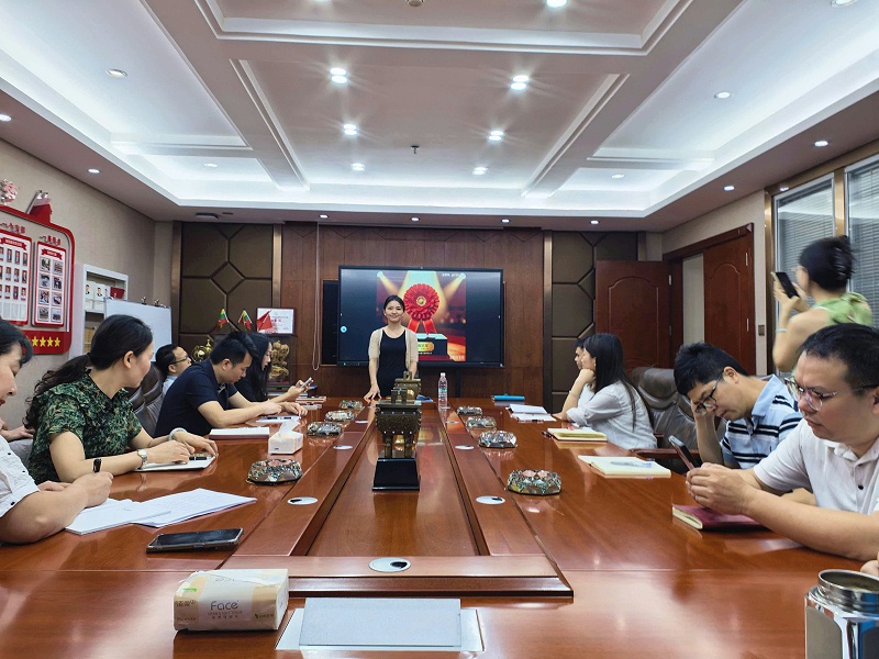 赞美营销标杆，聚力自营拓新｜我司隆沉赞美5月营销冠军卢鹰歌